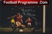 Manchester United Bryan Robson Autograph Signed Picture ECWC Barcelona 1984