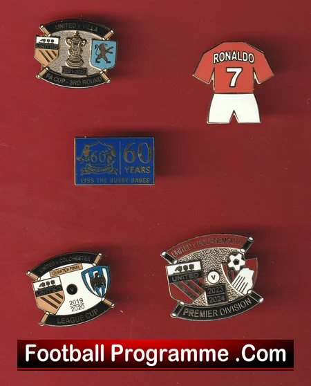 Manchester United Football Badge Collection Man Utd Badges X 5 - Image 2