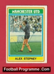 Manchester United Alex Stepney Autograph Signed Football Card Man Utd