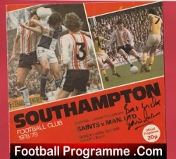 Southampton v Manchester United 1979 - Kevin Moran Debut Signed - football programme