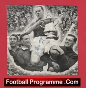 Manchester United Johnny Carey Autograph Signed Picture Man Utd Cup 1948