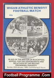 Wigan Athletic v Blackpool 1983 – Bobby Charlton + George Best