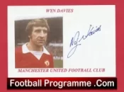  Manchester United Wyn Davies Autograph Signed Picture Sheet Man Utd Football Programme .COM Football Programmes Memorabilia