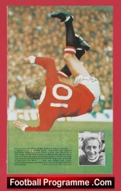 Manchester United Denis Law Autograph Signed Picture Man Utd