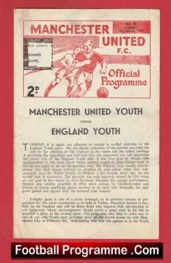 Manchester United v England 1967 - Youth Match + Brian Kidd - football programme