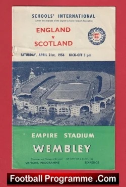  England v Portugal 1961 + Bobby Charlton + Eusebio Football Programme .COM Football Programmes Memorabilia