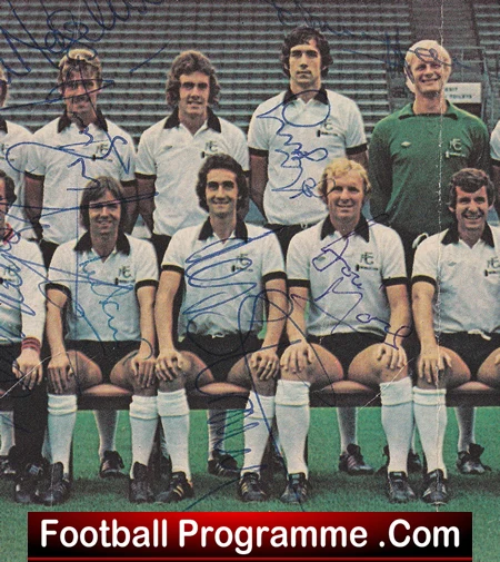 Fulham Football Club Multi Autographed Signed Picture 1976 + Bobby Moore - Image 3