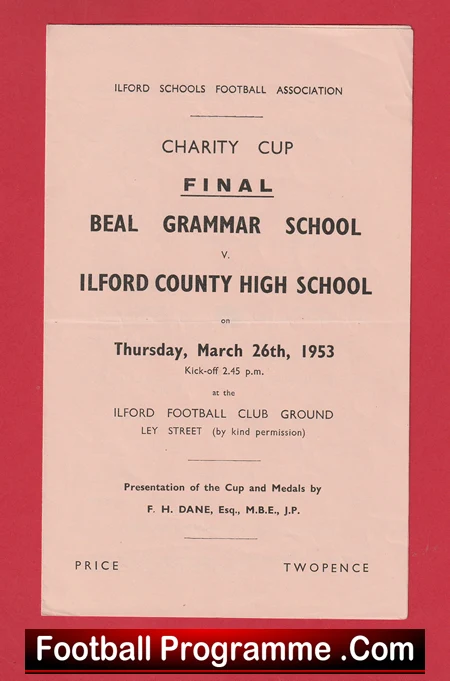 Beal Grammar School v Ilford County High School 1953 - Schoolboys at Ilford - Image 2