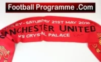 Manchester United v Crystal Palace 2015 – Final Scarf Signed Bobby Charlton