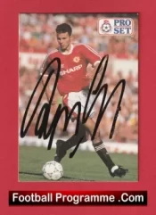Manchester United Ryan Giggs Autographed Signed Football Card Man Utd