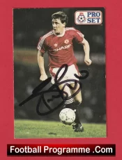 Manchester United Steve Bruce Autographed Signed Football Card Man Utd