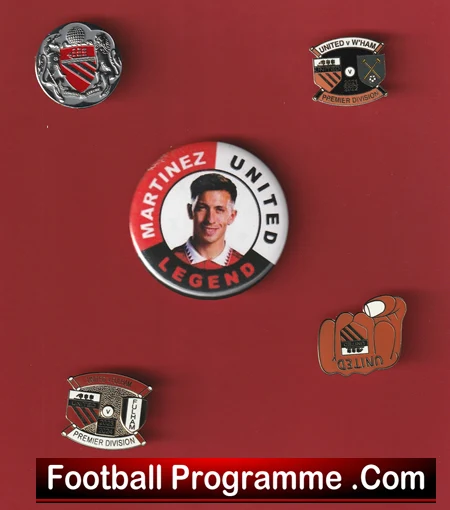 Manchester United Football Badge Collection Man Utd Badges X 5 - Image 2