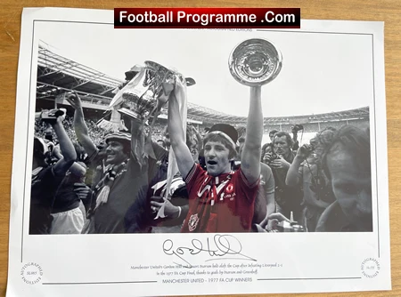 Manchester United Gordon Hill Signed Autograph Man Utd 1977 Cup Final - Image 2