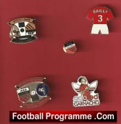 Manchester United Football Badge Collection Man Utd Badges X 5