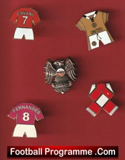 Manchester United Football Badge Collection Man Utd Badges X 5 - football memorabilia