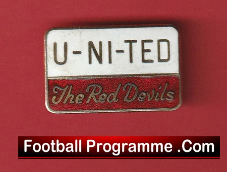 Manchester United Vintage Football Badge Man Utd Badge 1970s - Image 2