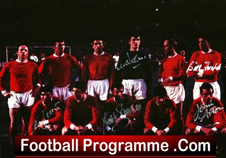 Manchester United v Real Madrid 1968 European Cup Semi Final Multi Signed - Image 2
