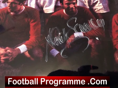 Manchester United v Real Madrid 1968 European Cup Semi Final Multi Signed - Image 7