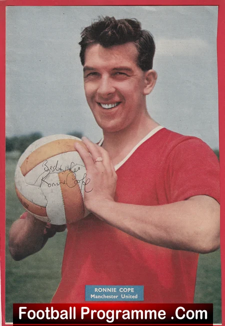 Manchester United Ronnie Cope Autograph Signed Picture Man Utd 1960s - Image 2