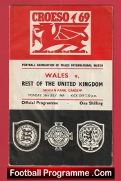 Wales v Rest of the United Kingdom 1969 – George Best Bobby Charlton