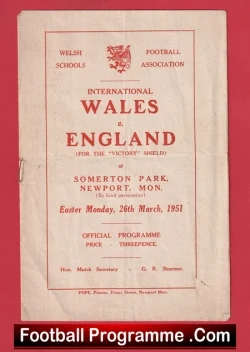 Wales v England 1951 - Schoolboys Somerton Park Newport + Duncan Edwards - football programme