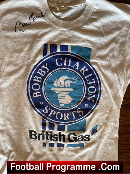 Manchester United Bobby Charlton Sports Signed Football Shirt Man Utd 1970s - Image 3