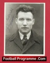 Manchester United Johnny Carey Signed Picture 1950’s
