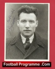 Manchester United Johnny Carey Signed Picture 1950’s