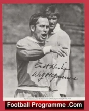 Manchester United Wilf McGuinness Autograph Man Utd
