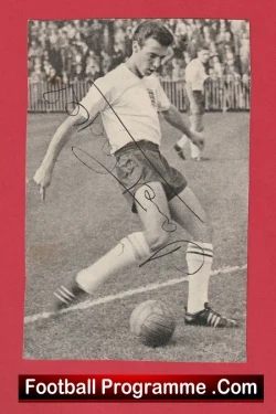 England Unidentified Footballer Help ? - football programme