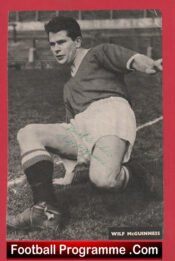Manchester United Wilf McGuinness Signed Autograph Picture Man Utd