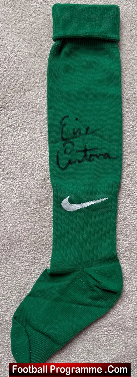 Manchester United Eric Cantona Signed Football Sock - Image 4