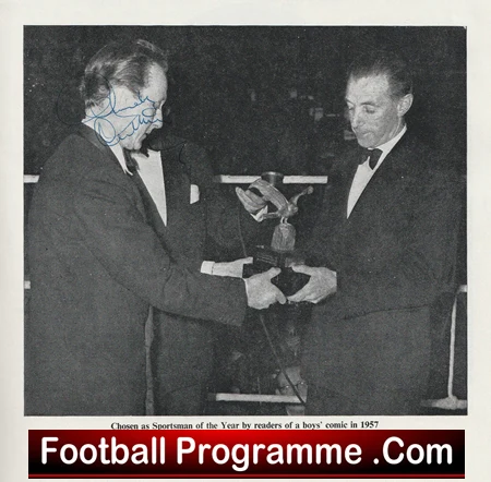 Stanley Matthews X1 v World Stars 1965 - Multi Signed Autographed - Image 8