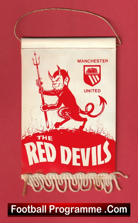 Manchester United Pennant Flag Man Utd 1960s Unusual - Image 2