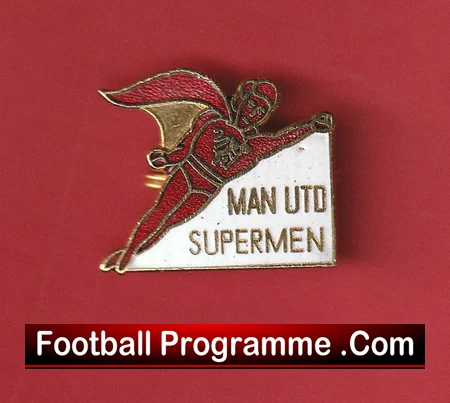 Manchester United Vintage Football Badge Man Utd Badge 1970s - Image 2