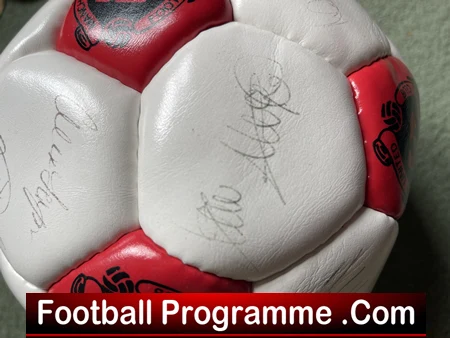Manchester United Multi Signed Football Ball 1990s Ferguson Robson Plus - Image 5