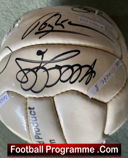 Manchester United Multi Signed Football Ball 1990s Ferguson Cantona Beckham - Image 6