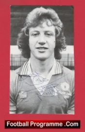 Manchester United Jimmy Nicholl Autograph Signed Picture 1980s