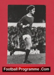Manchester United Paul Edwards Autograph Signed Picture 1970s