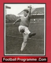 Manchester United Johnny Giles Autograph Signed Picture 1950s