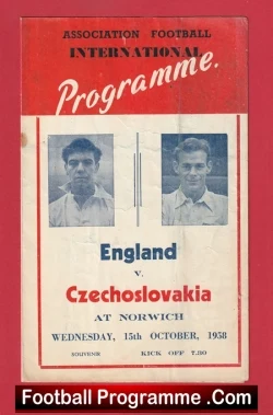 England v Czechoslovakia 1958 - Pirate U23 Norwich City Bobby Charlton - football programme