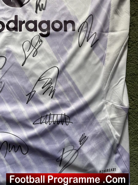Manchester United Multi Autographed Signed Away Football Shirt 2025 - 2026 - Image 5