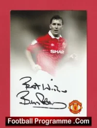 Bryan Robson Signed Card Manchester United No.7 Captain Marvel