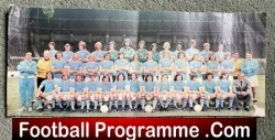 Manchester City Team Picture Multi Signed 1974 1975 Denis Law - football memorabilia