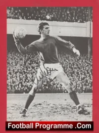Manchester United Alex Stepney Signed Goalkeeper Picture