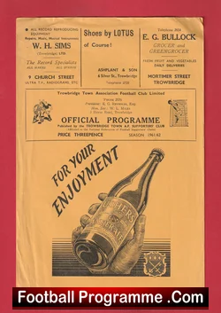 Trowbridge Town v Hastings United 1961 football programme