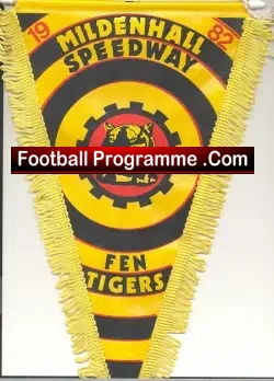 Mildenhall Speedway Pennant 1982 - sports memorabilia
