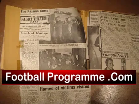 Manchester United Old Scrap Book Munich Disaster 1957 - 1958