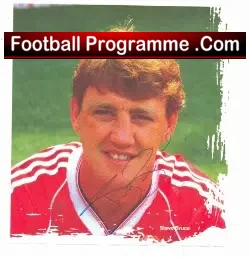 Manchester United Steve Bruce Autographed Picture - football memorabilia