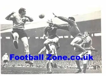Manchester United David Herd Autograph + Arsenal